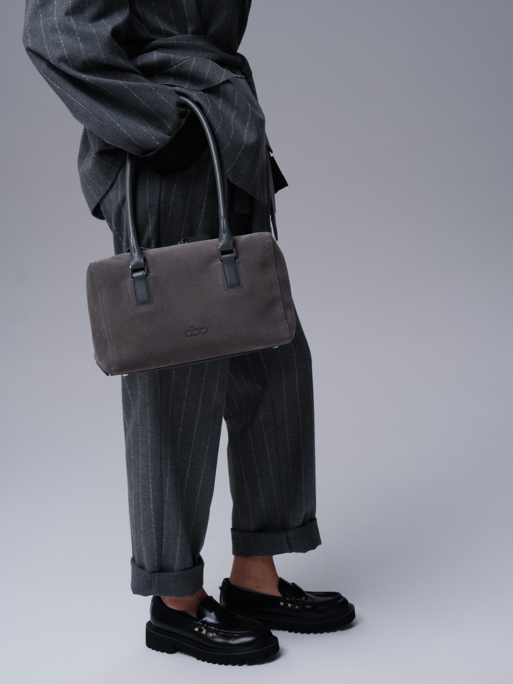 Замшевая сумка DBR 31333 серый замок велюр