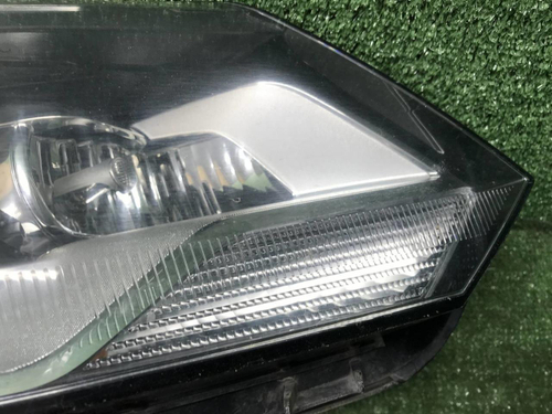 Битая Фара правая VW Tiguan 1 (2011-2018) ксенон
