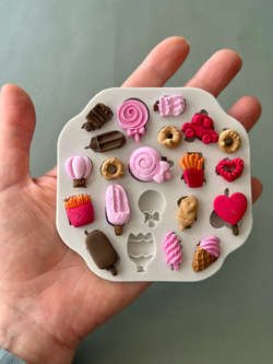 Молд силиконовый для творчества "Мини еда для ватной игрушки, пупсиков и кукол" 10см/ форма для оттисков игрушечных сладостей и фигурок 1-2см