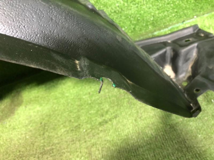 Подкрылок передний правый Toyota Cruiser Prado 150 (2017-н.в.)