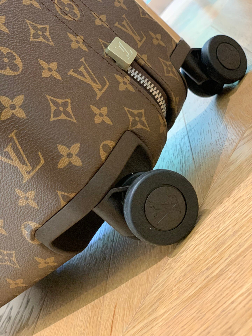 Louis Vuitton Horizon 55 Suitcase