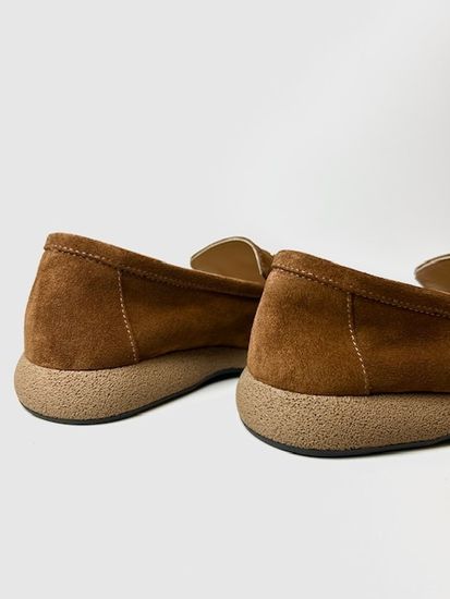 Лоферы женские