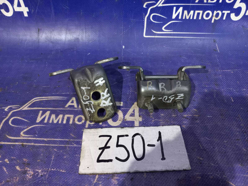 Петля двери задней правой NISSAN MURANO 2004