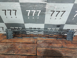 Решетка переднего бампера Skoda Rapid 1 17-20 Б/У Оригинал 5JA853677D