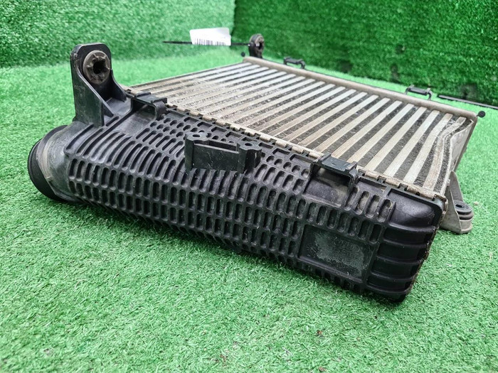 Интеркулер левый Audi A8 4 D5 (2017-н.в.)