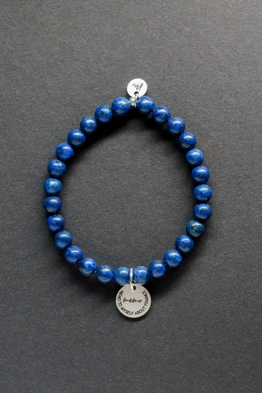 Браслет "Memo about Wealth" из лазурита 6 мм с подвеской