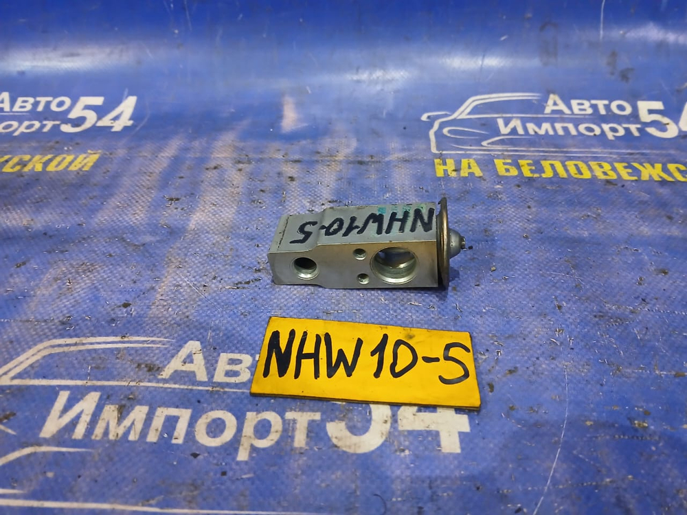 Клапан кондиционера TOYOTA PRIUS 1998