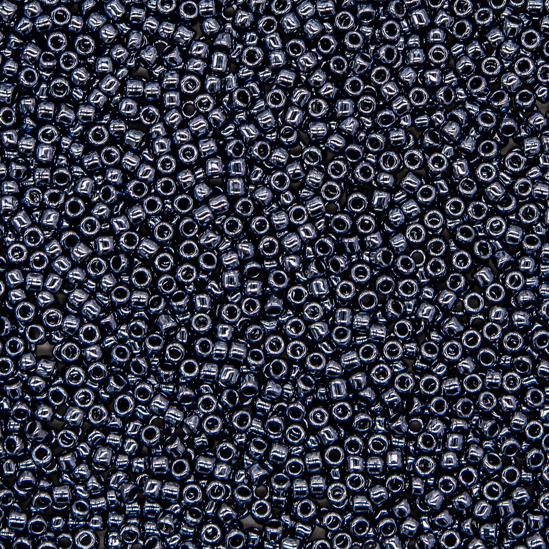 Японский бисер TOHO Round 15/0 (№81), металлизированный, непрозрачный глянцевый