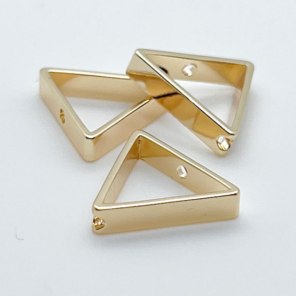 Коннектор-рамка Треугольник, цвет золото, размер 15*13 мм, цена за 1 шт