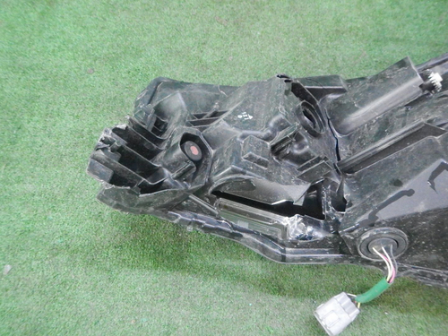 Битая Фара правая Subaru Forester 5 SK (2018-2021) LED