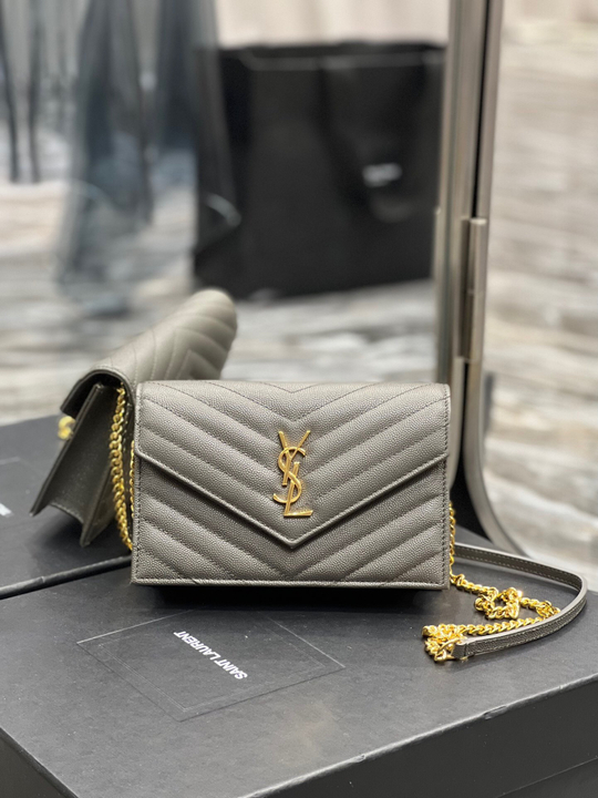 Saint Laurent WOC 19 cm