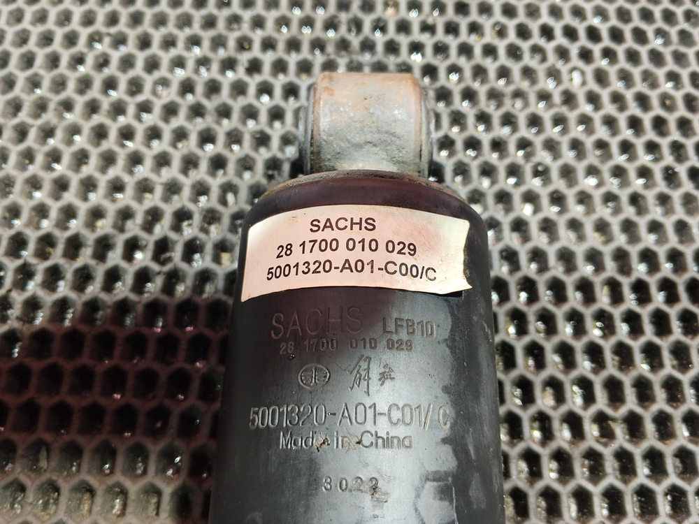 Амортизатор кабины задний 2023г