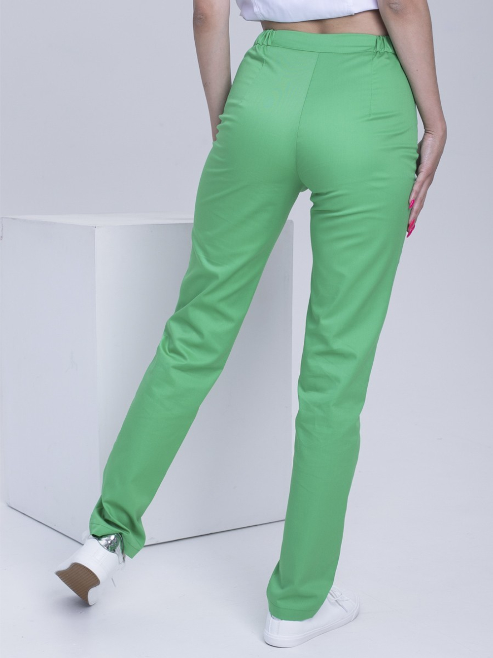 Медицинские брюки Б110 MEdiS.moda зеленый неон