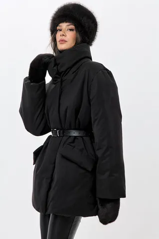 Варежки зимние из эко-меха черного цвета