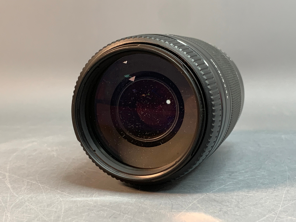 Sony 75-300mm 4.5-5.6 внутри пыль