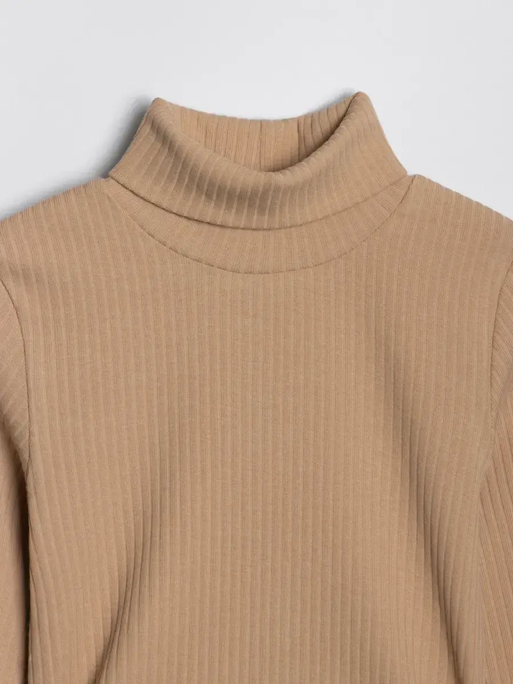 Платье-водолазка для девочки обтягивающее на осень