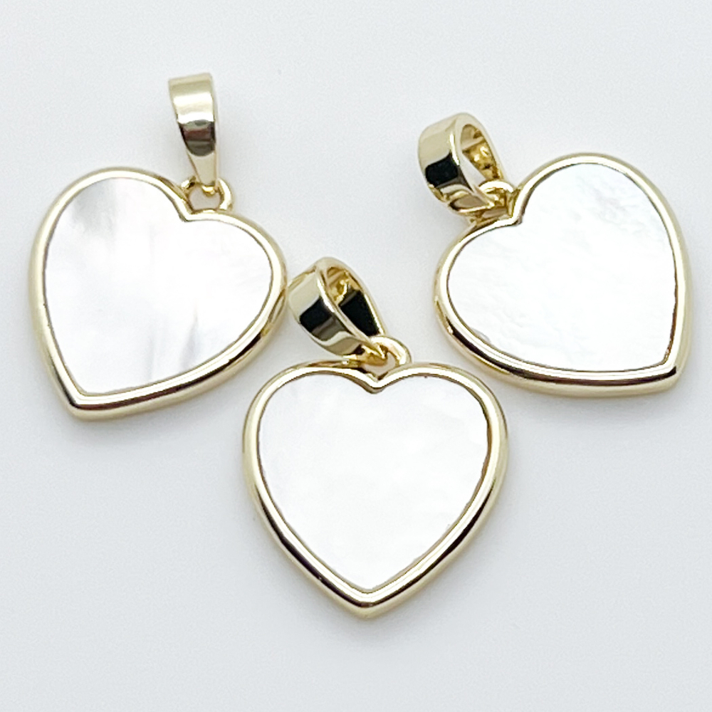 Подвеска Сердце, позолота, перламутр, размер 15,5*14 мм + бейл, цена за 1 шт