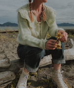 Описание по вязанию кардигана спицами "Ladd"