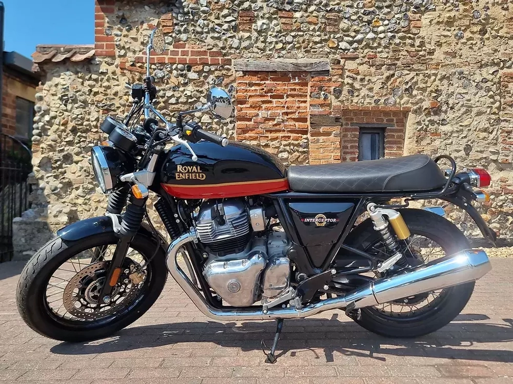 Royal Enfield Interceptor 650 Sunset Strip (Custom / Dual tone) 2024