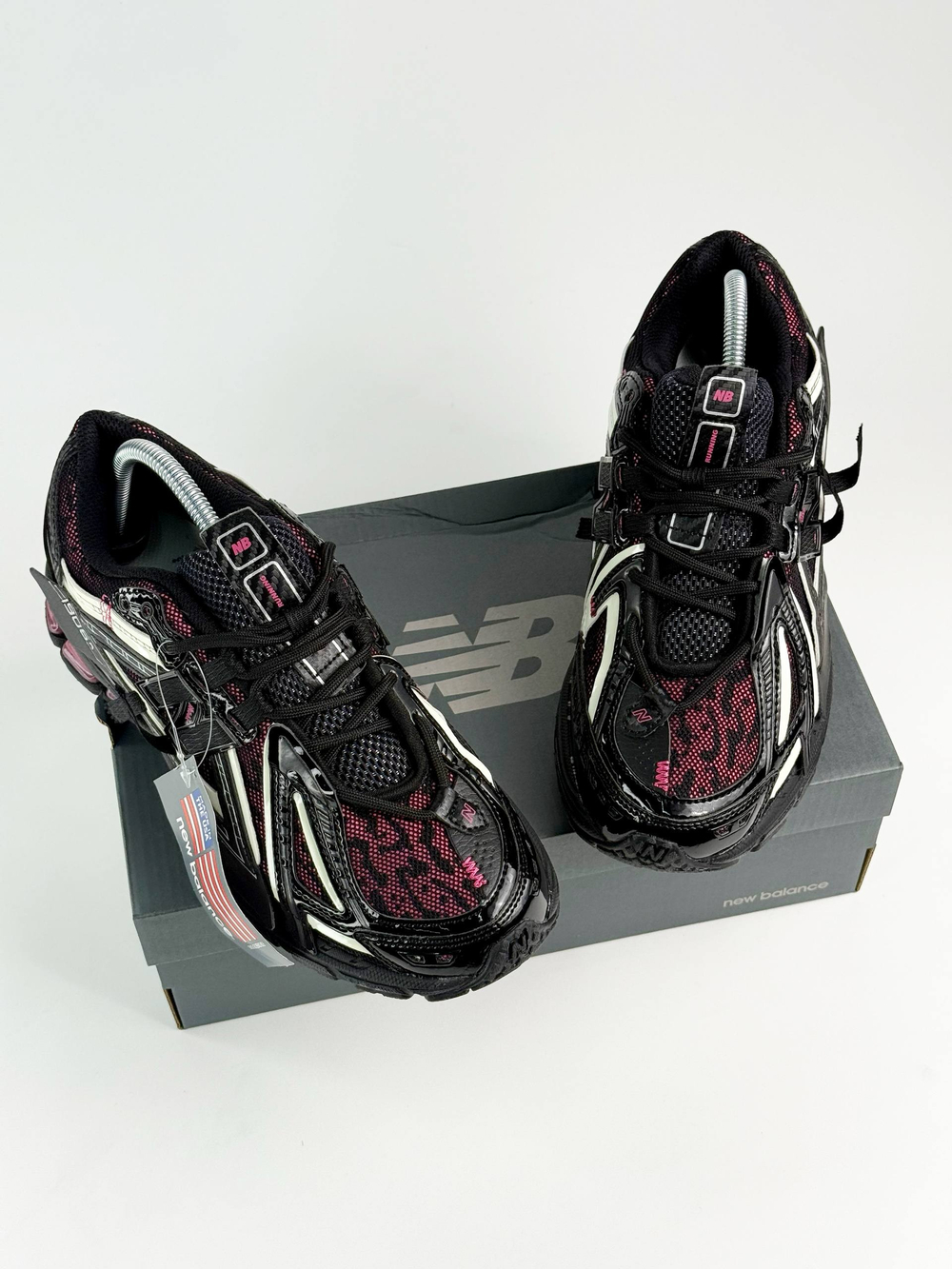 Кроссовки New Balance 1906A #B105 (черн.)