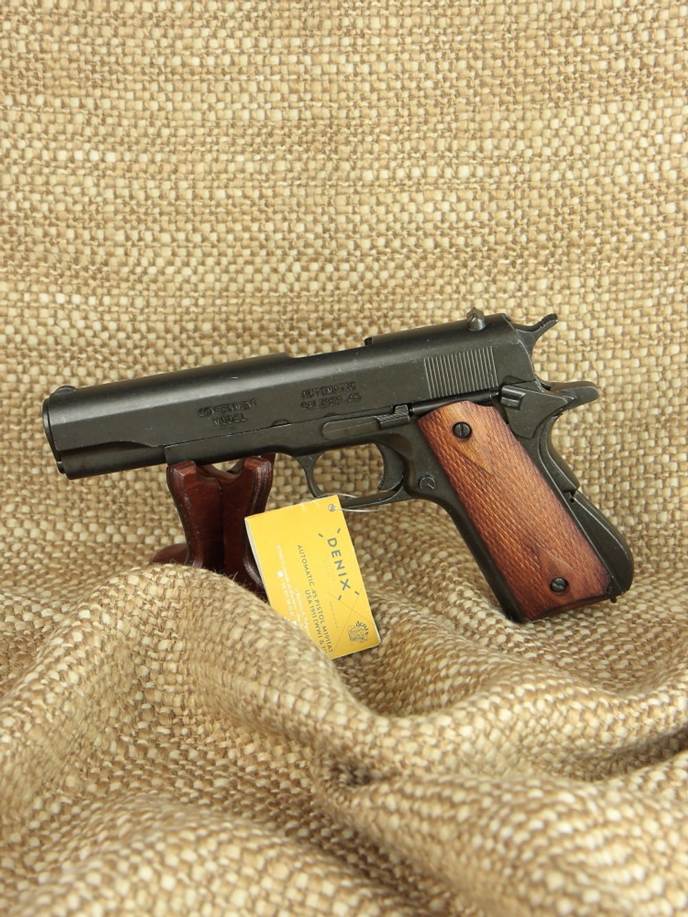 Denix Пистолет авт. "Кольт-45", 1911 г. в подарочном футляре