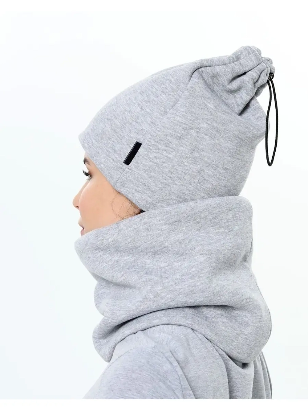 Шапка бини с начесом для хвоста, дред и кос