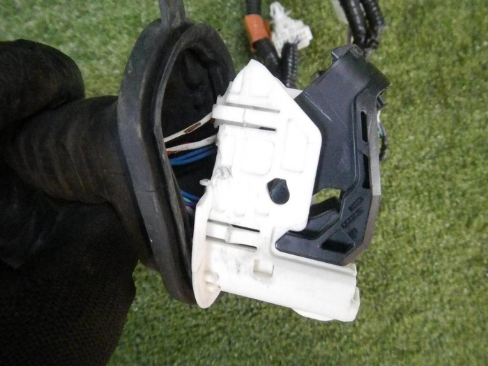 Проводка двери передняя Toyota Camry xv70 (17-21)