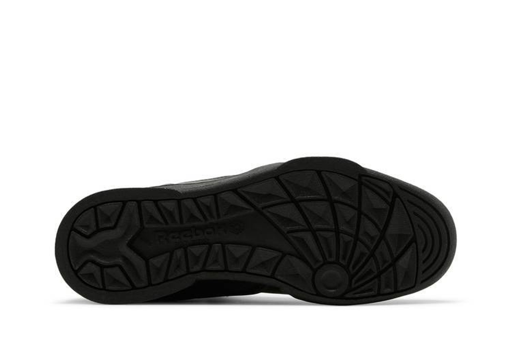 Кроссовки Jurassic Park X Reebok Stomper