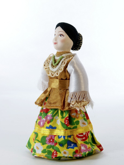 Кукла фарфоровая Донская казачка