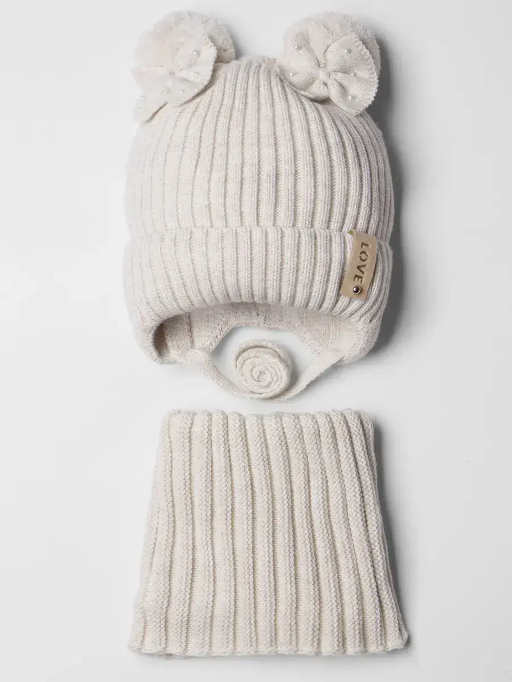 Шапка для девочки на осень