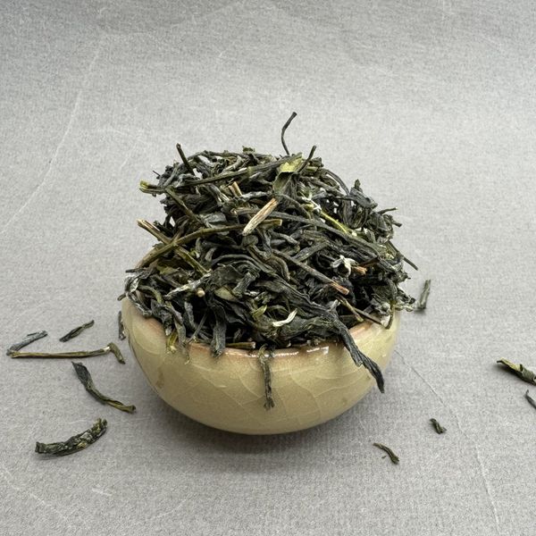 Зелёный чай со старых деревьев из деревни Као Бо