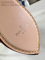 Louis Vuitton Pochette Tirette
