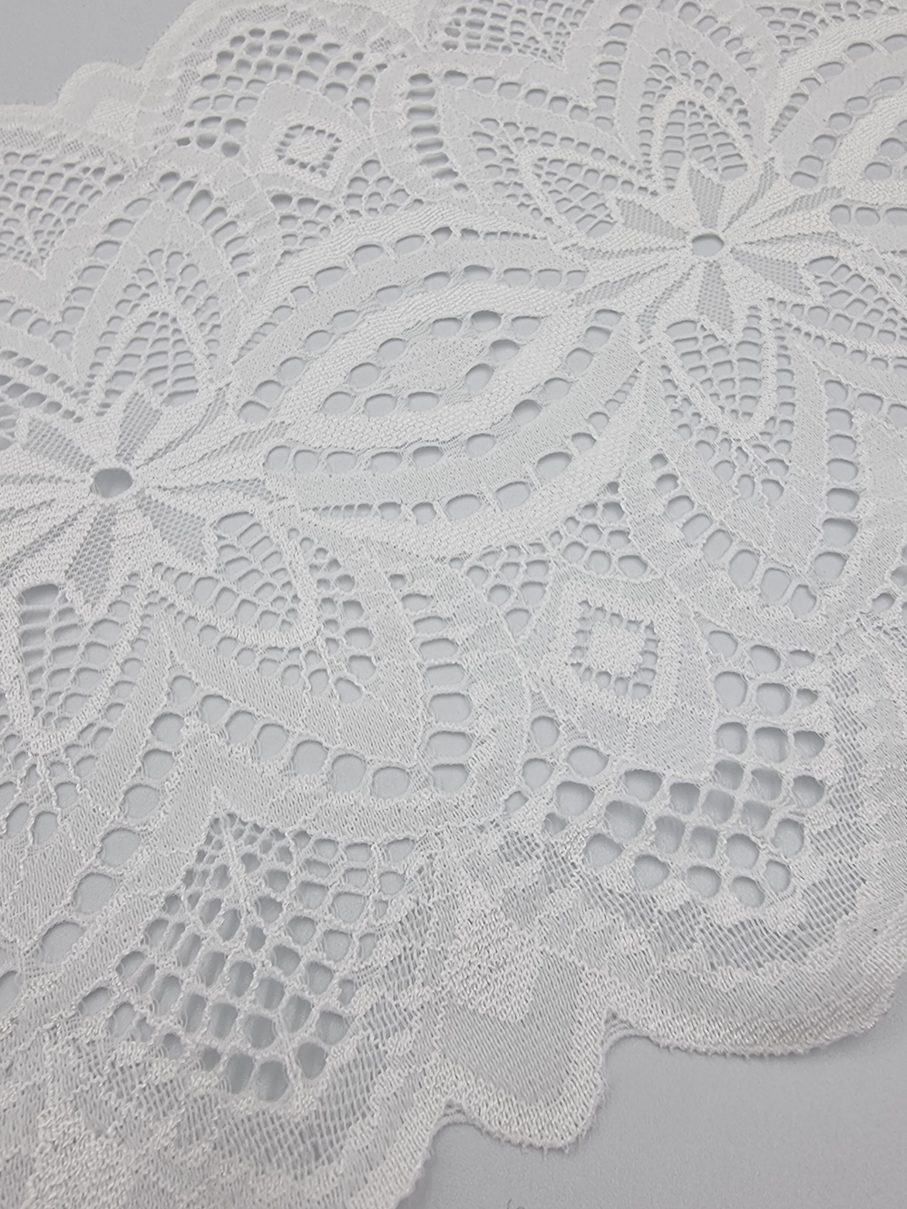 Кружево эластичное белое КС145 (22 см)