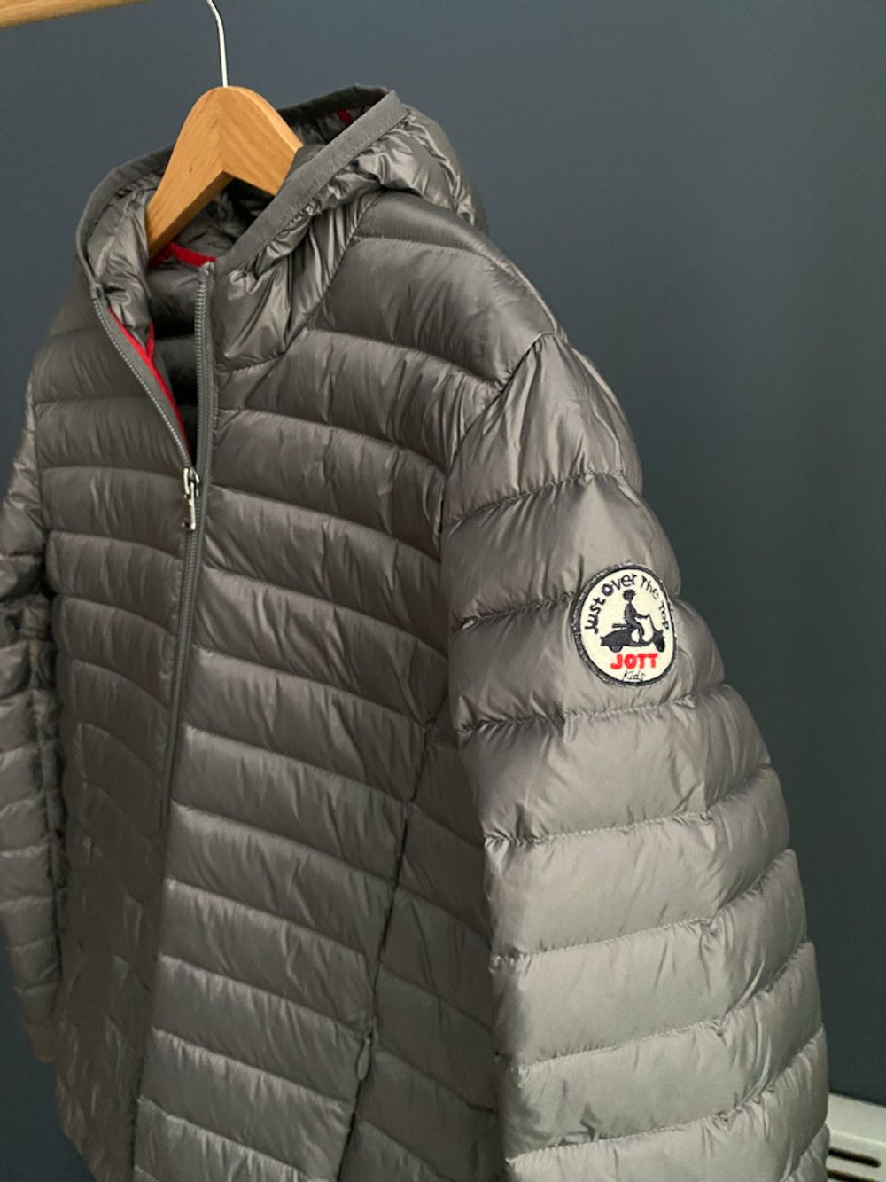 Пуховая куртка Jott, 140