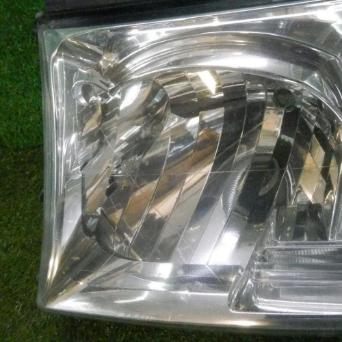 Фара левая Toyota Land Cruiser 200 (2007-2012) галоген
