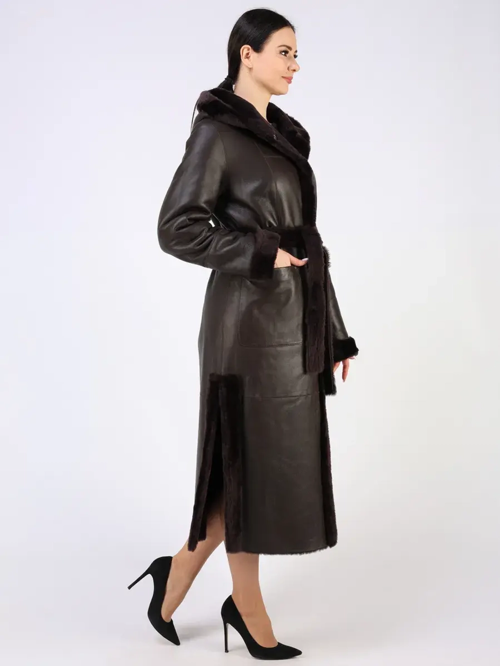 Дубленка зимняя шуба натуральная с капюшоном длинная