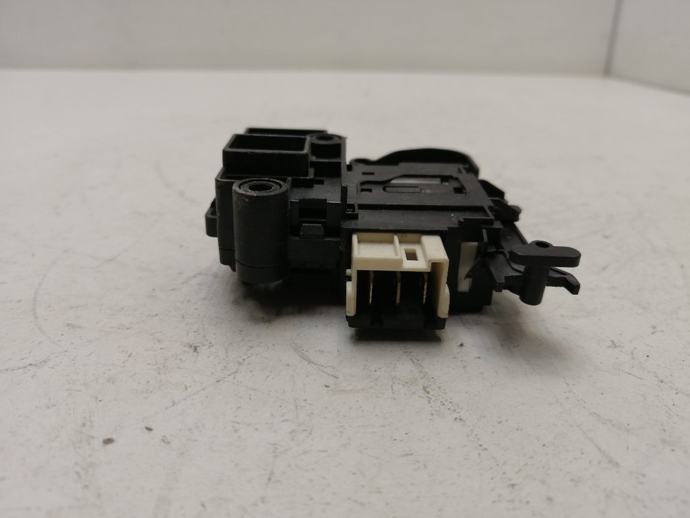HW60-12266AS кт92 Блокировка люка для стиральной машины Haier 16602 б/у