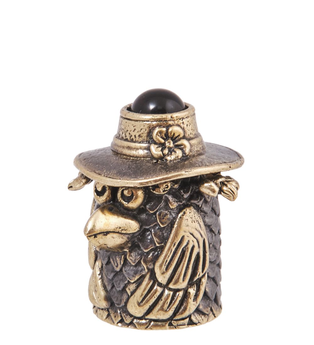 AM-4131 Наперсток «Ворона Марфуша» (латунь, янтарь)