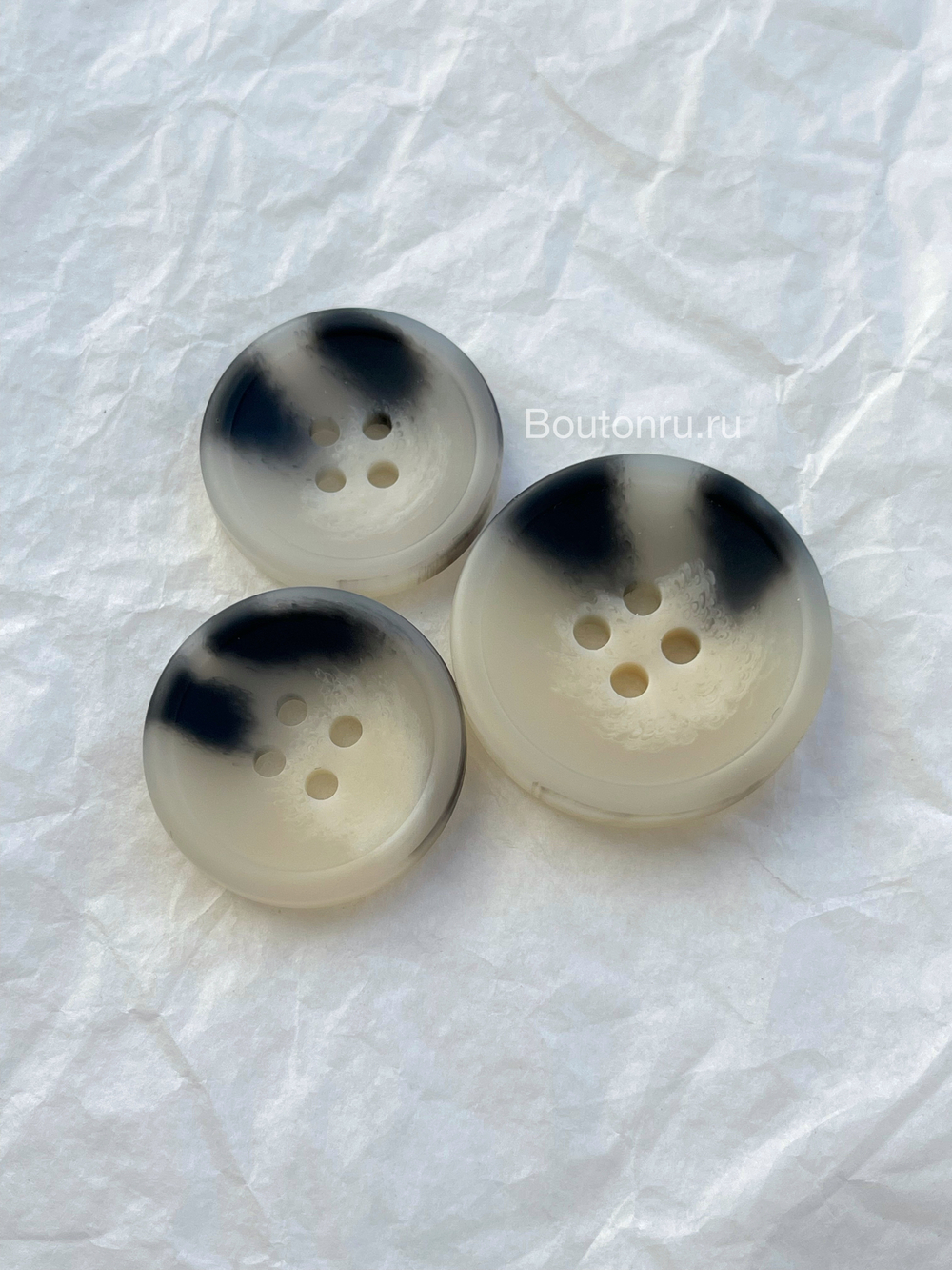 Пуговицы серо-бежевые На Прокол8