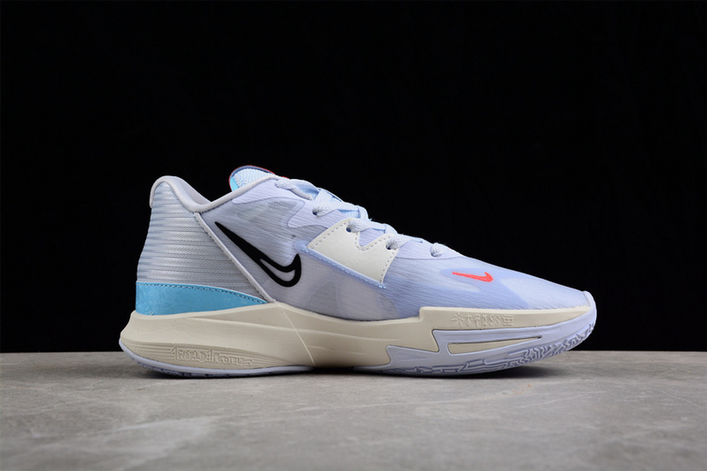 Kyrie low all white sales