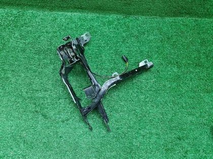 Кронштейн фары левый BMW X5 G05 (2018-н.в.)