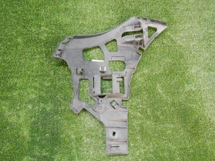 Кронштейн переднего бампера правый Mercedes S W222 (2013-2017)