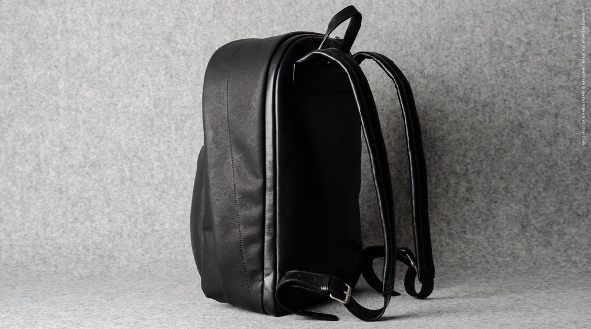 Hard Graft Well-Rounded Backpack Black Coated — рюкзак