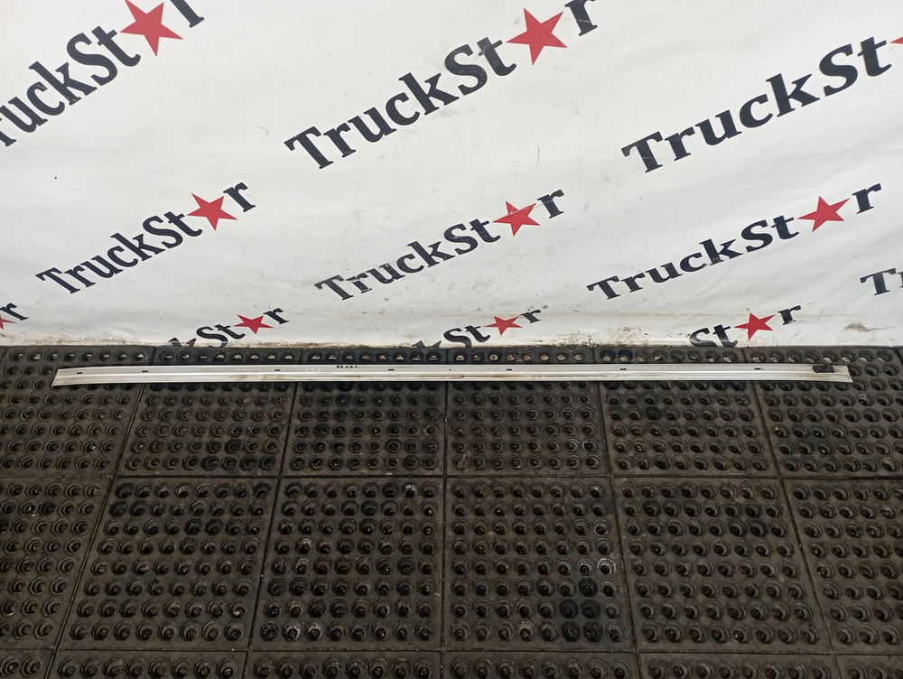 Направляющая шторки спальника