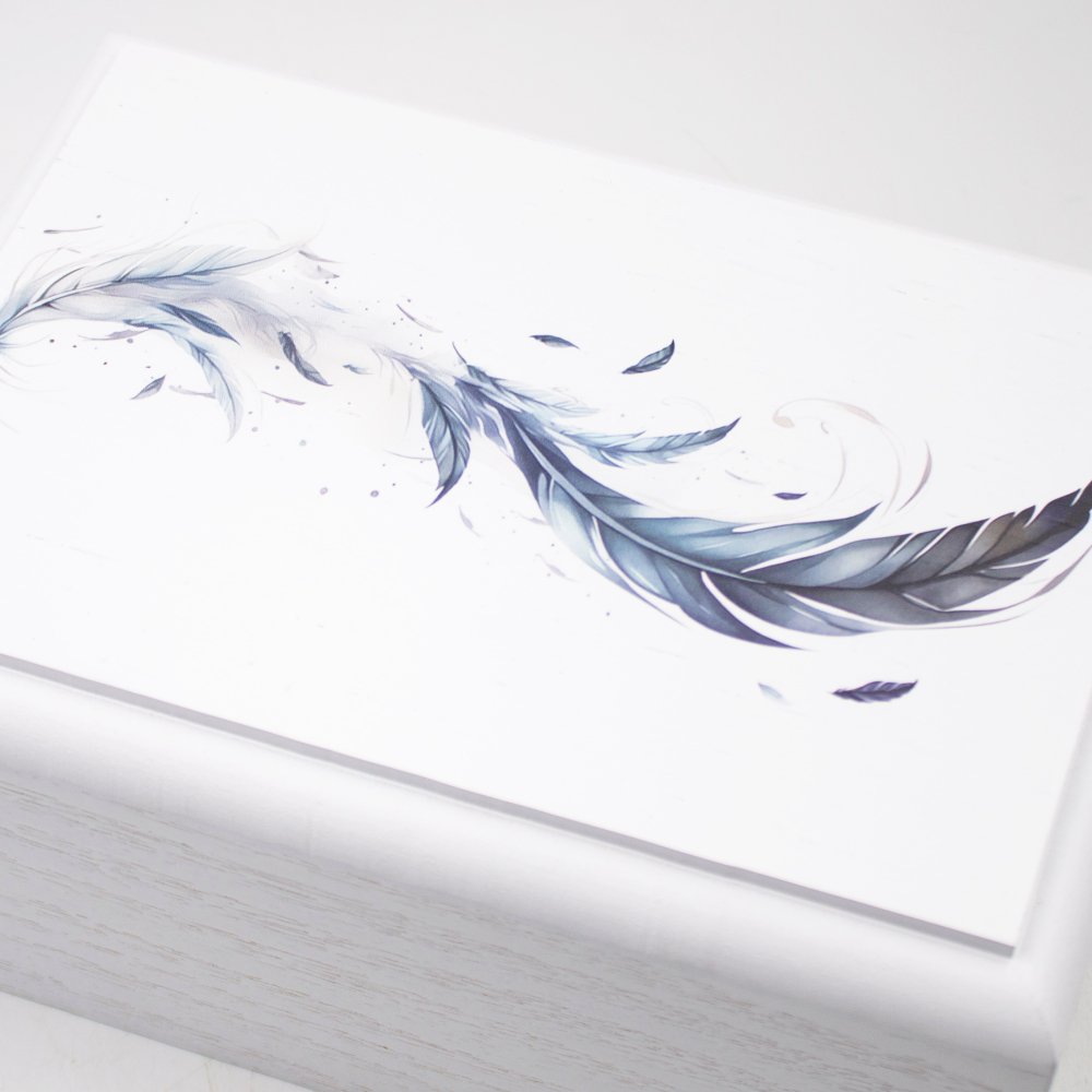 Урна для праха "Реквием M" белая с печатью Перо