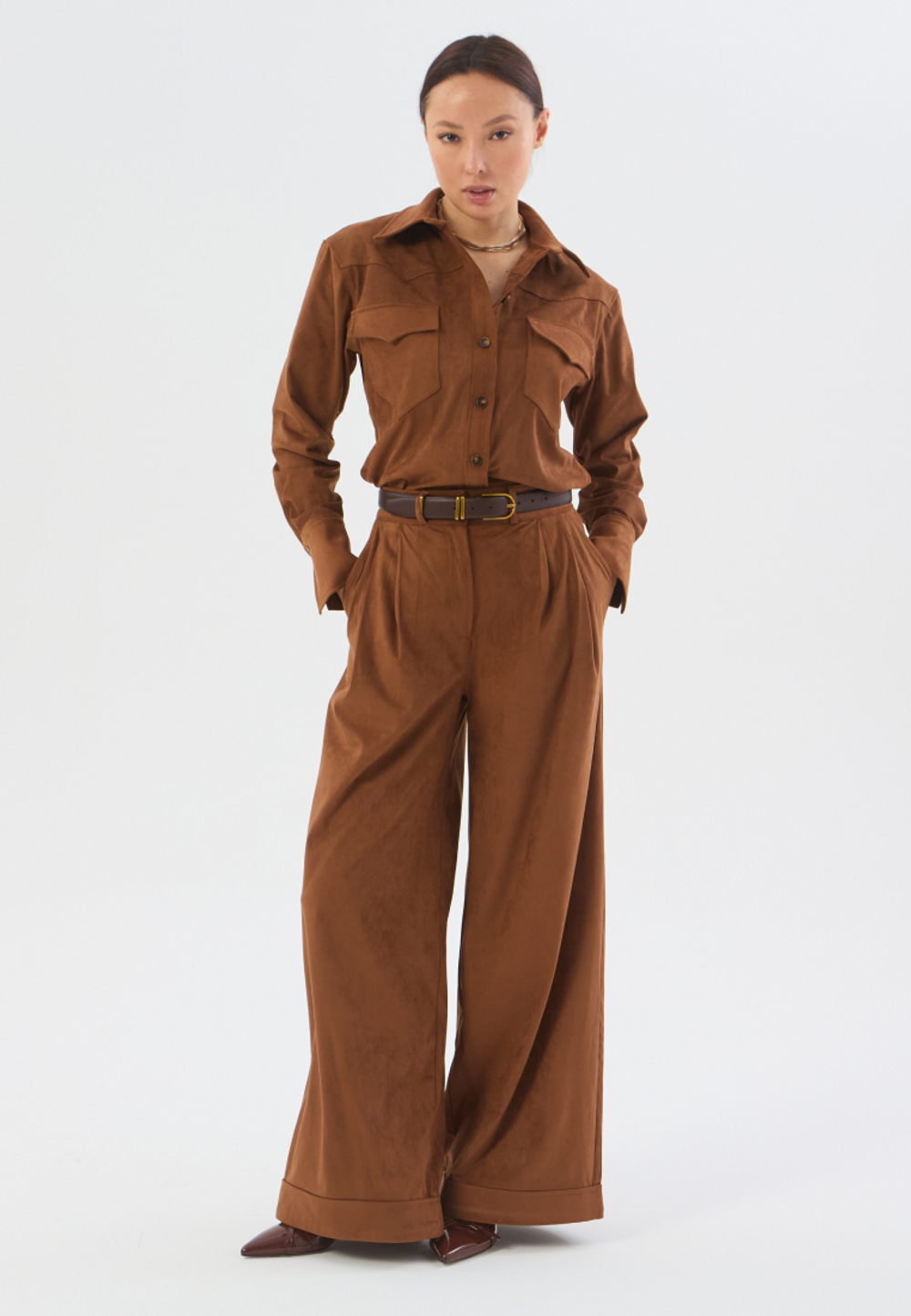 Брюки широкие из замши