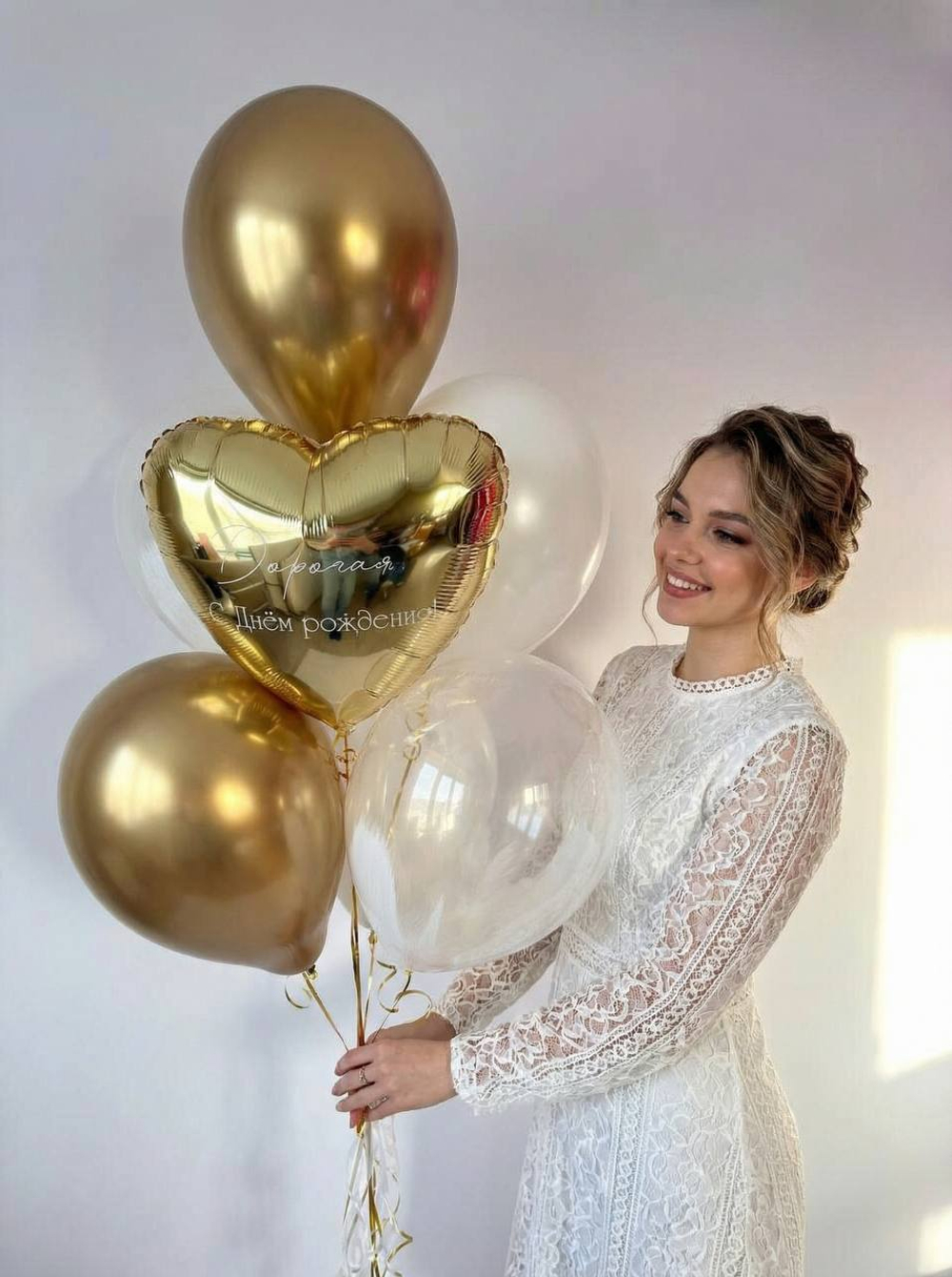 Бело-золотой фонтан