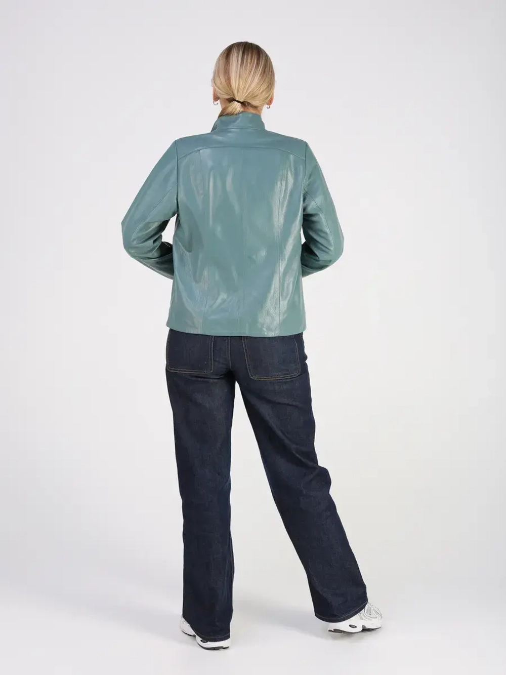 Кожаная куртка демисезонная косуха