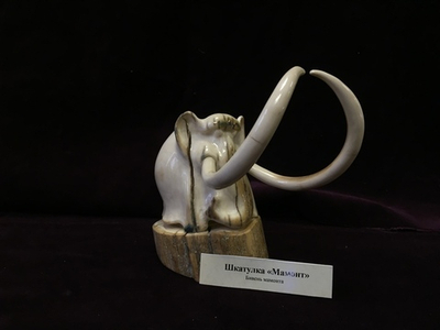 Шкатулка "Мамонт", из кости