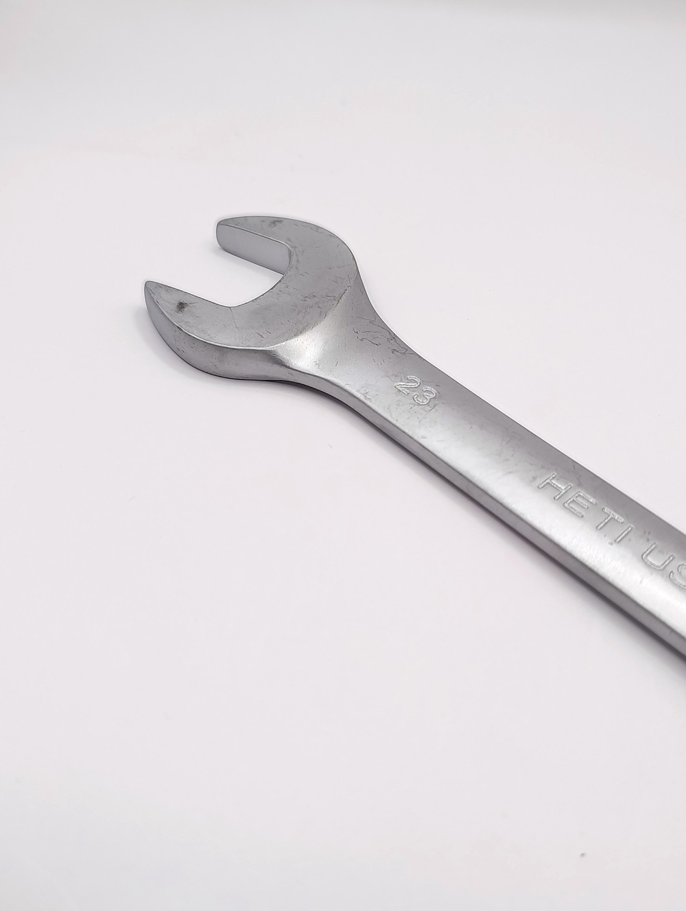 Ключ комбинированный на 23мм